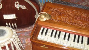 kirtan_instruments_018_SMALL8b5e95